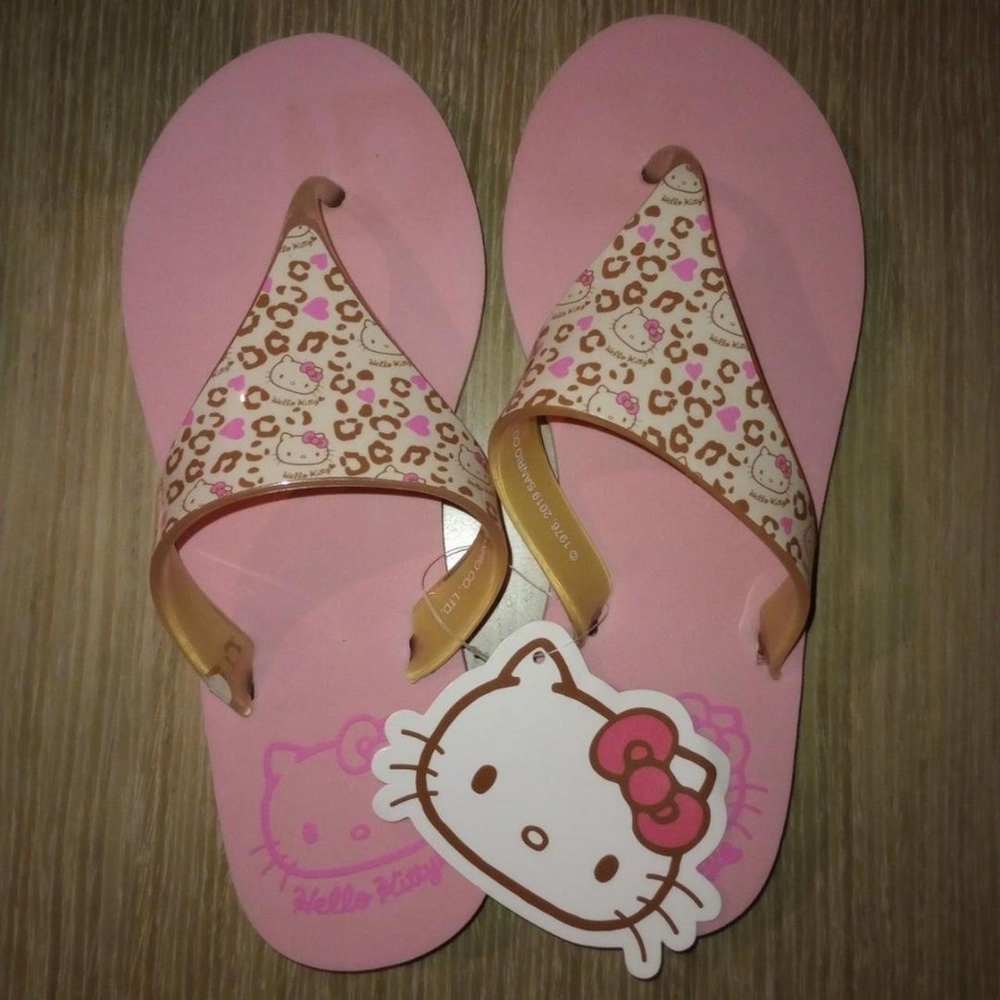 ๐ Hello Kitty Bundle ๐ - Picture 5 of 9